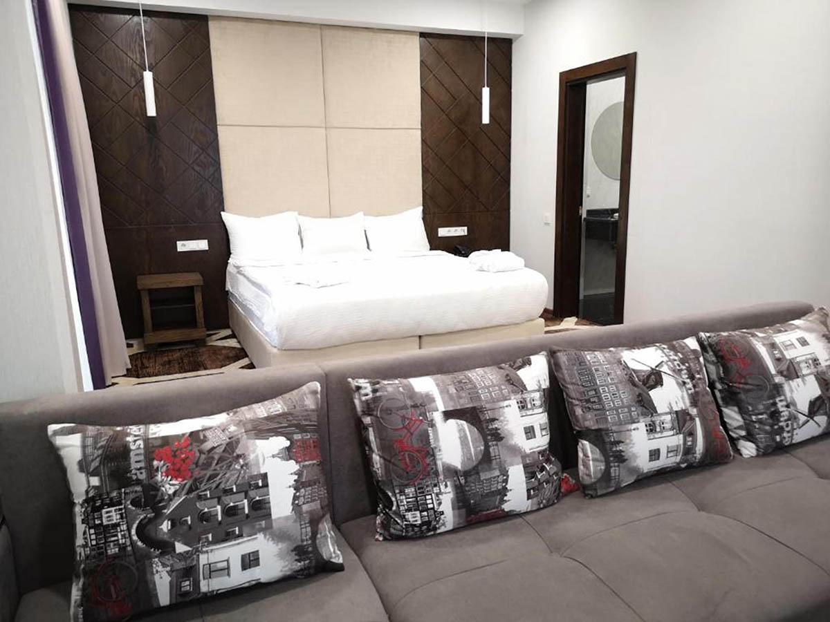 Отель East Palace Hotel, Алматы