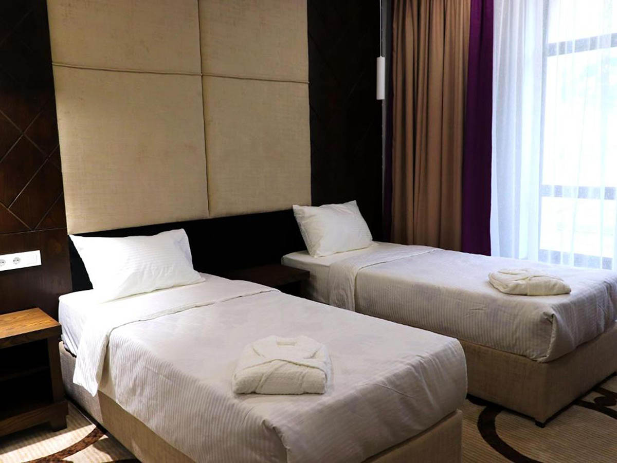 Отель East Palace Hotel, Алматы