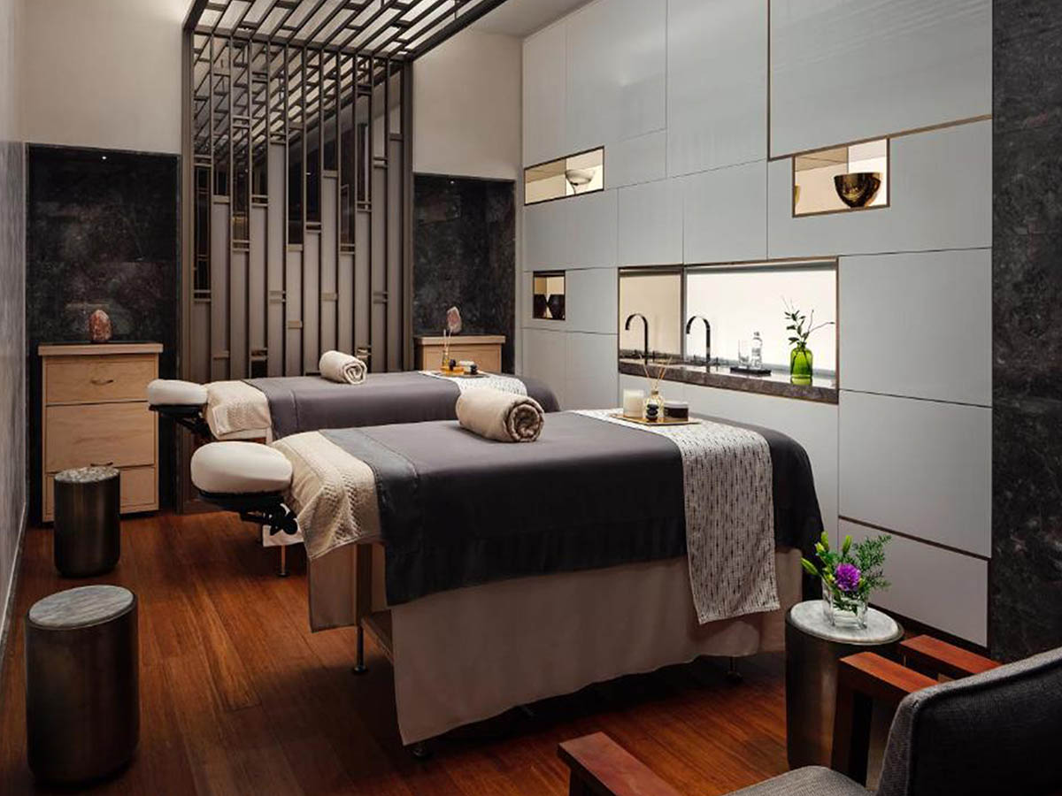 Отель The Ritz-Carlton, Астана