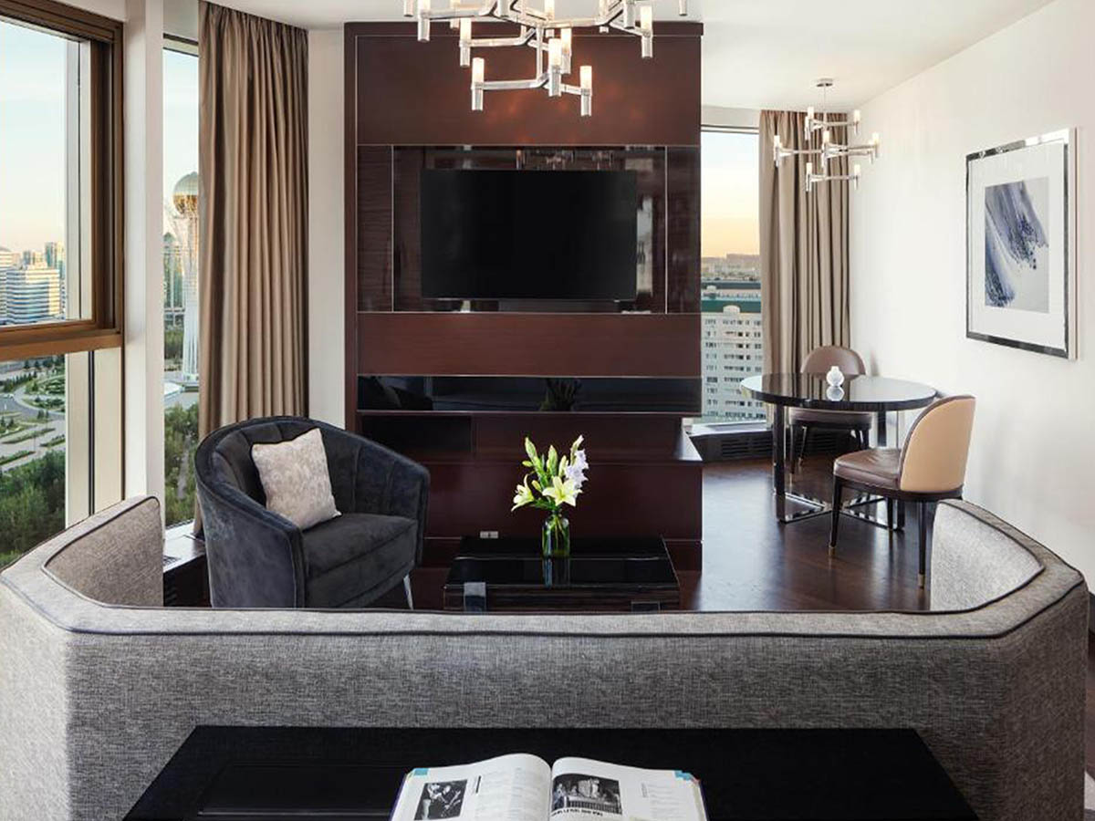 Отель The Ritz-Carlton, Астана