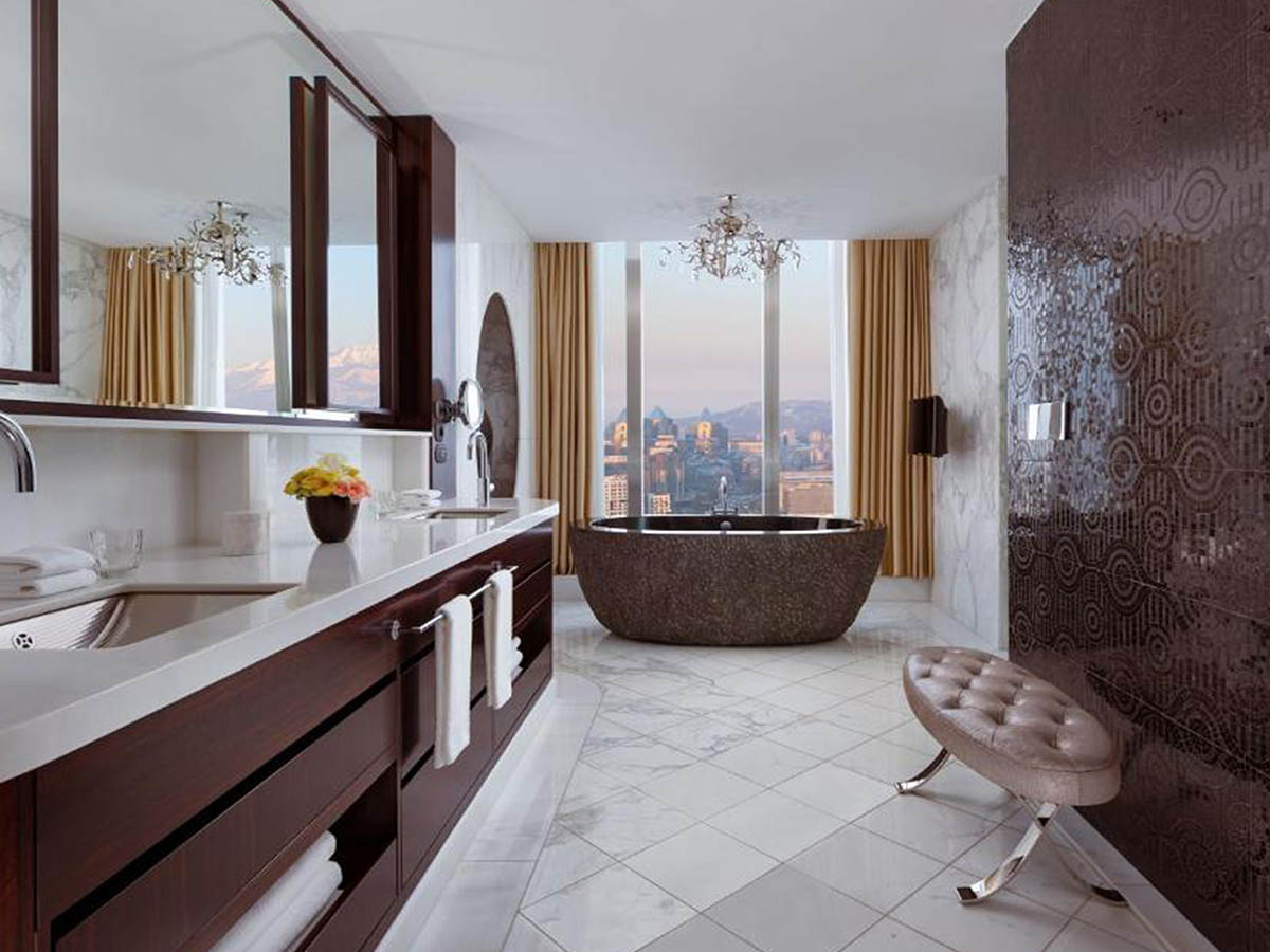 Отель Ritz-Carlton, Алма-Ата